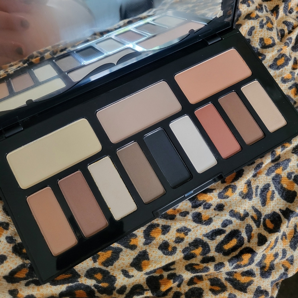 Kat Von D Shade And Light Palette NEW